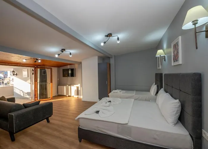 Butterfly Aparthotel 3*