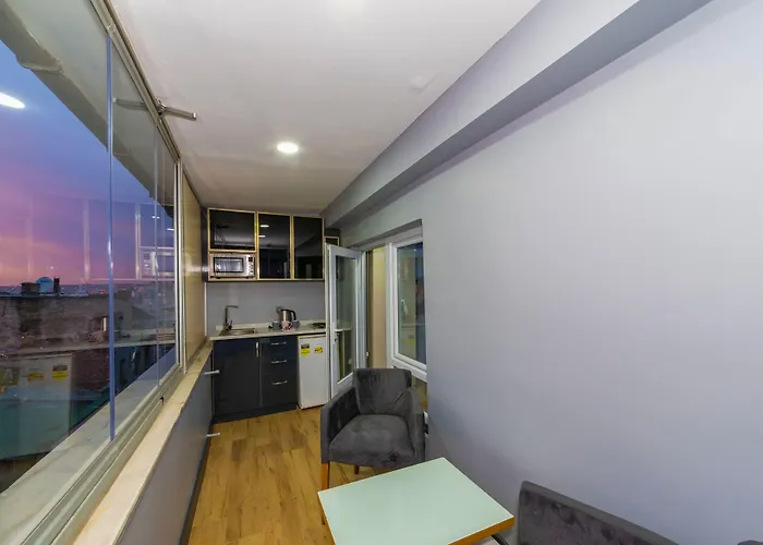 Butterfly Aparthotel 3*