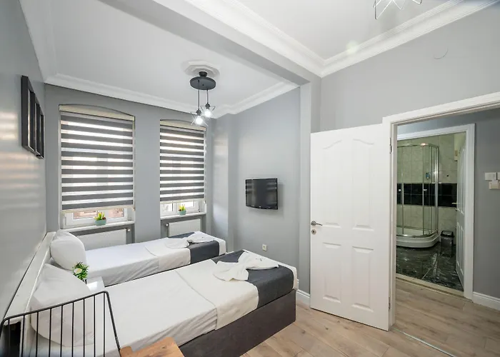 Butterfly Aparthotel 3*