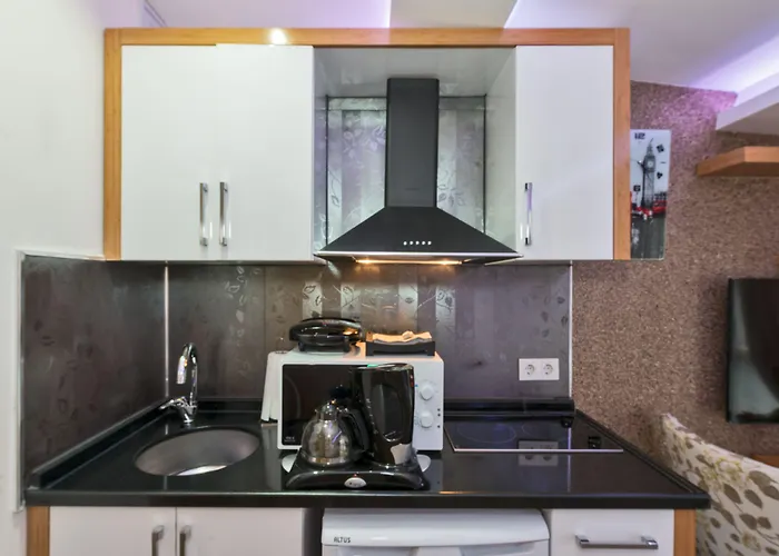 Butterfly Aparthotel 3*