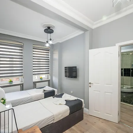 Butterfly Hotel apartamentowy 3*