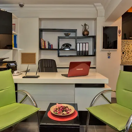 Butterfly Apartmanhotel 3*