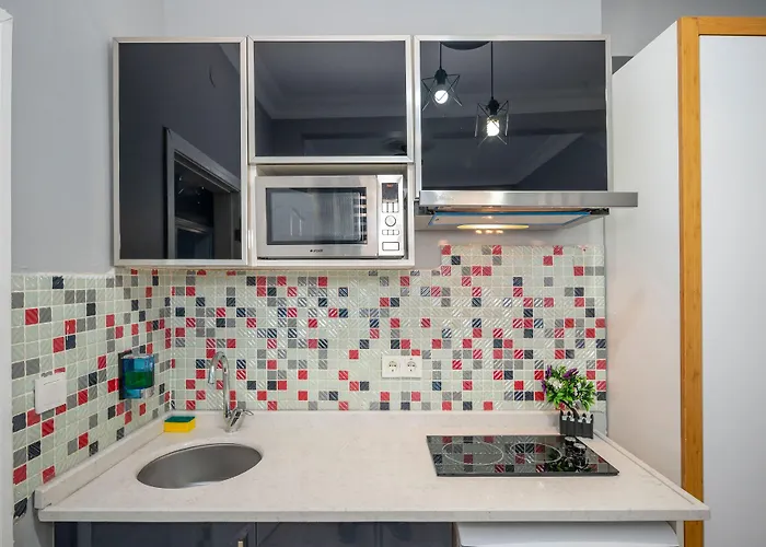 Butterfly Aparthotel 3*